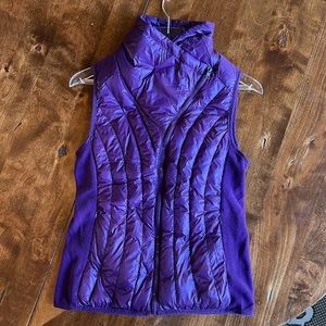 4U Down Vest Performance Asymmetrical Lightweight Purple Grape Size Med